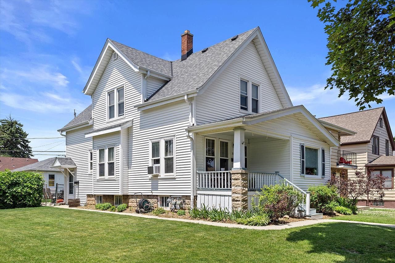 447 S 72nd St Milwaukee, WI 53214 - Thumbnail 3