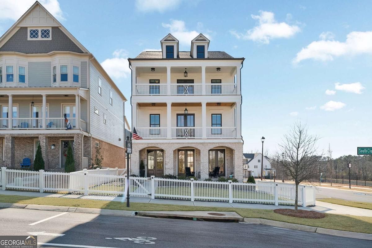 605 S Club Dr Woodstock, GA 30188 - Thumbnail 3