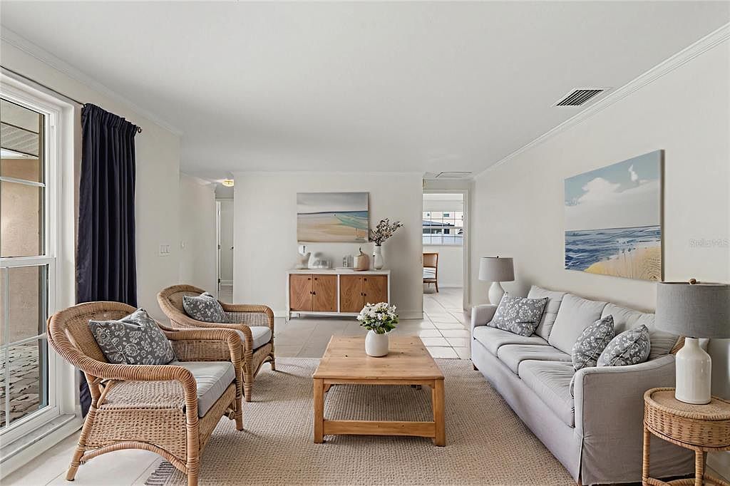 505 Oakwood Blvd Oldsmar, FL 34677 - Thumbnail 3