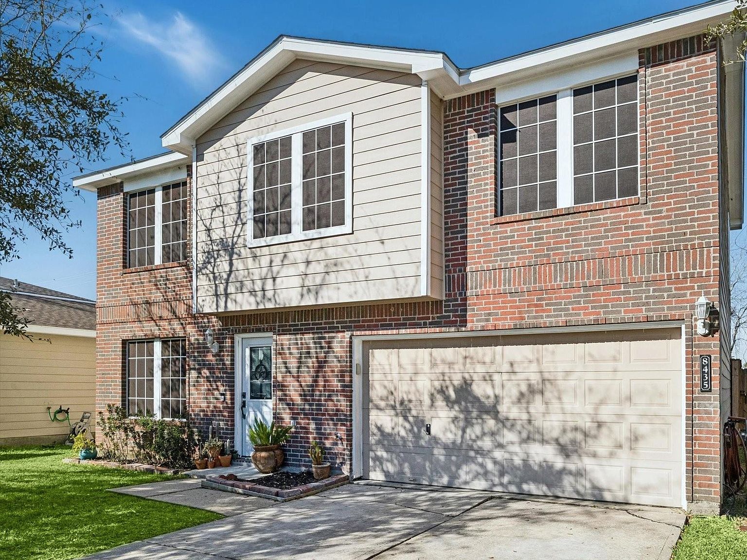 8435 Broadleaf Ave Baytown, TX 77521 - Thumbnail 3