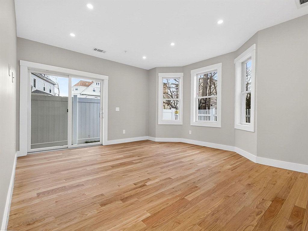 60 Stanley St #102 Dorchester, MA 02125 - Thumbnail 3