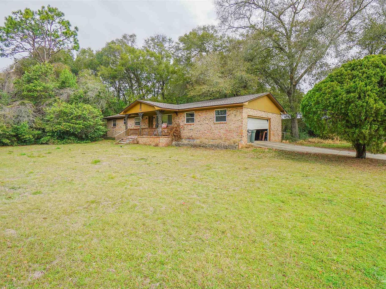 6401 Myrtle Hill Cir Pensacola, FL 32506 - Thumbnail 3