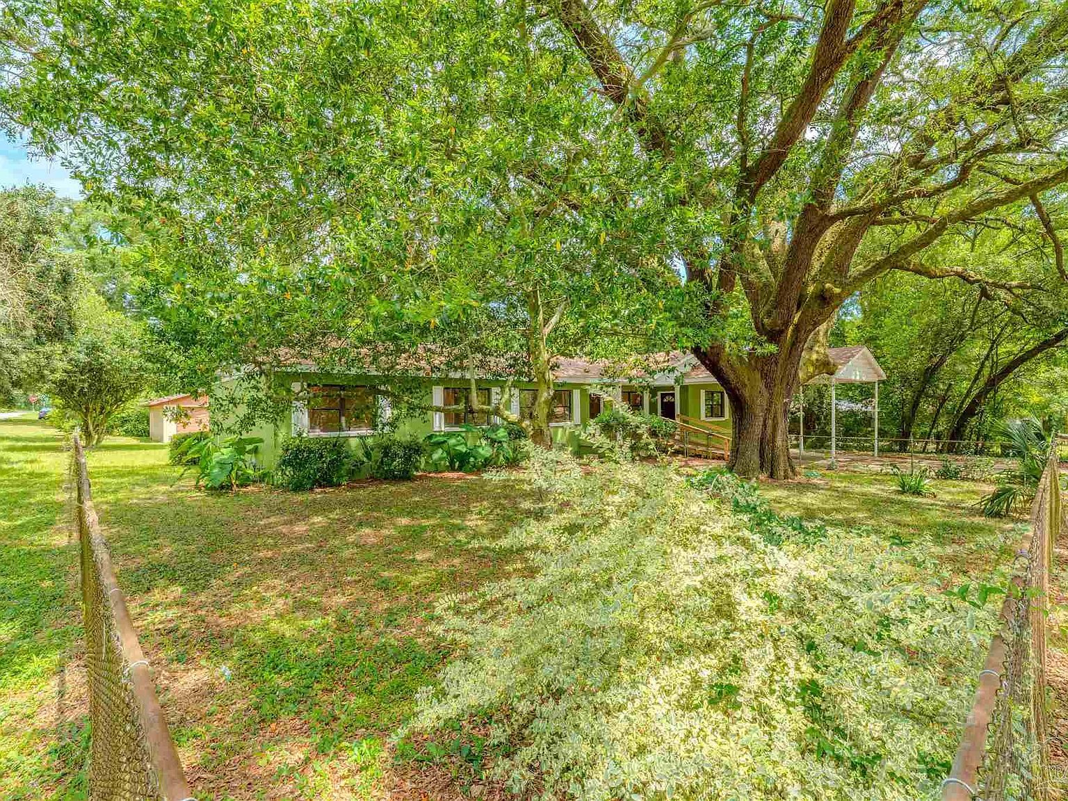 430 N V St Pensacola, FL 32505 - Thumbnail 3