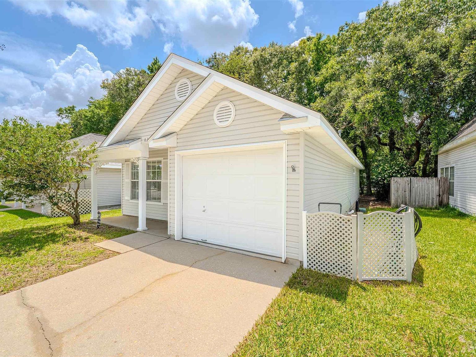 1145 Sweetbriar St Cantonment, FL 32533 - Thumbnail 3