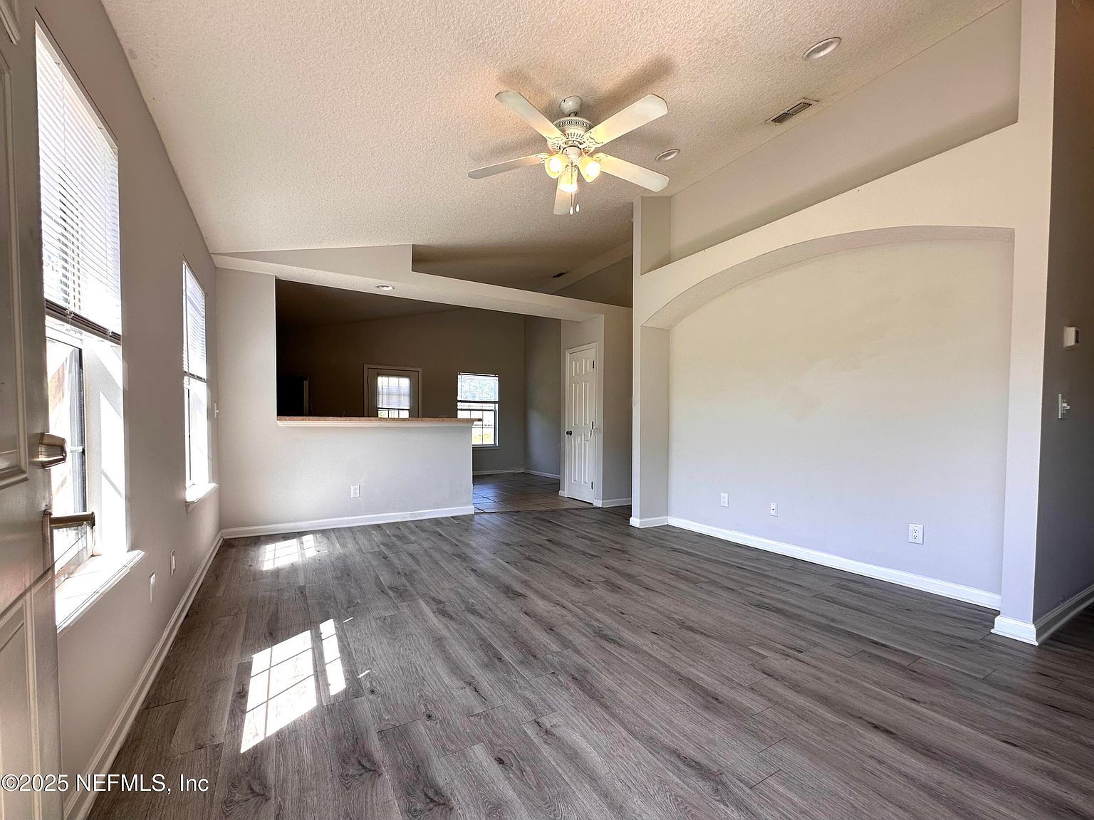 101 Vernis Ave Jacksonville, FL 32218 - Thumbnail 3