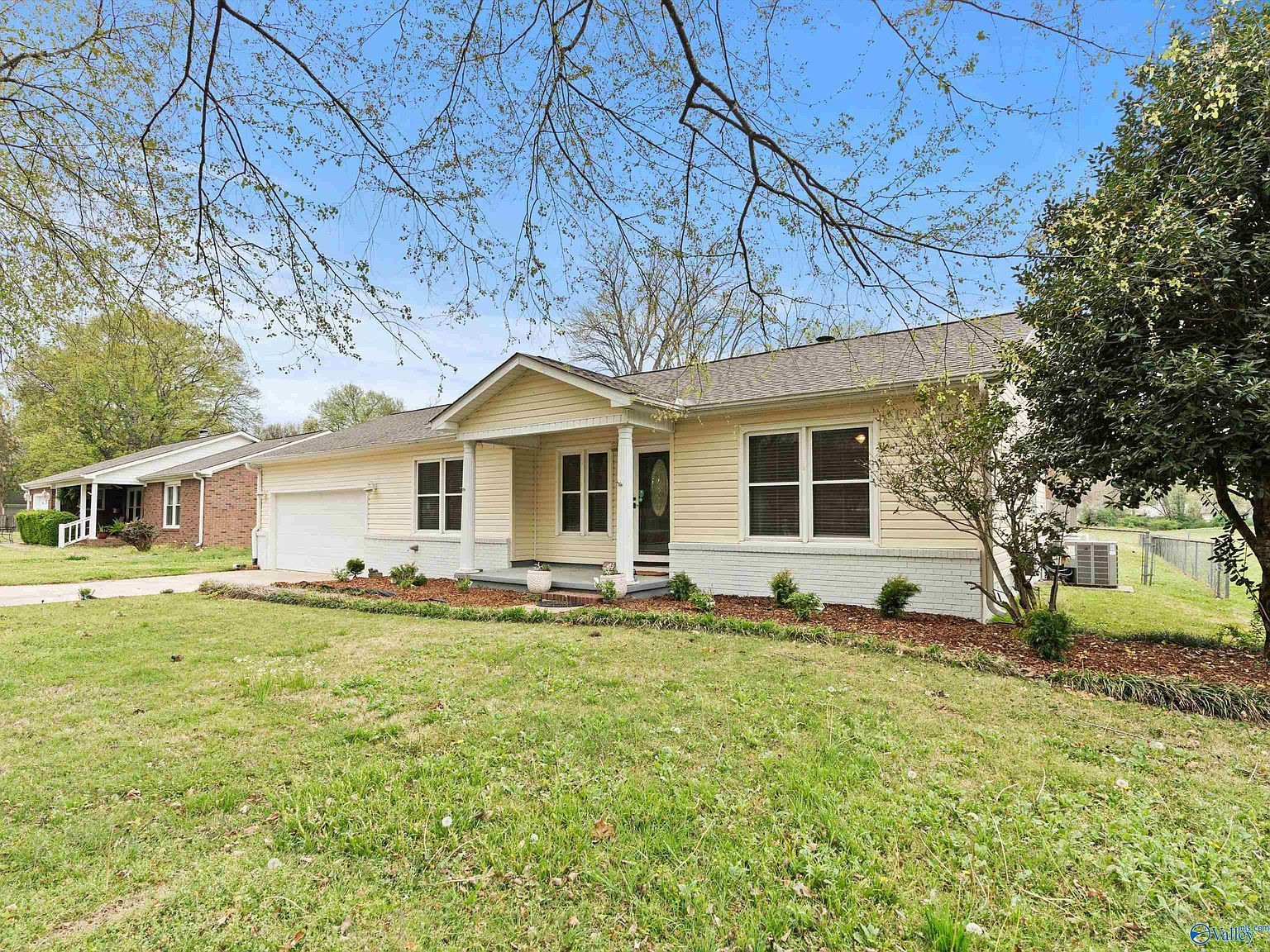 12010 Country Lane Dr SE Huntsville, AL 35803 - Thumbnail 3