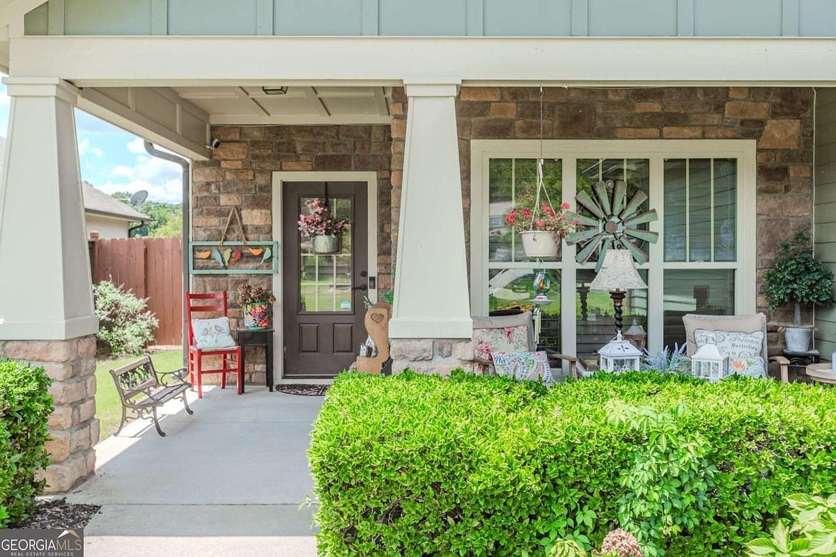 575 Cottage Loop Pendergrass, GA 30567 - Thumbnail 3