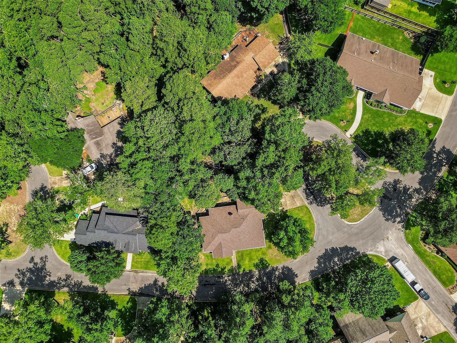 1802 Rollingwood Dr Huntsville, TX 77340 - Thumbnail 3