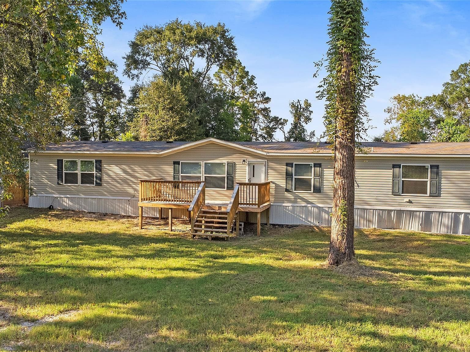 16889 Springfield Dr Conroe, TX 77302 - Thumbnail 3