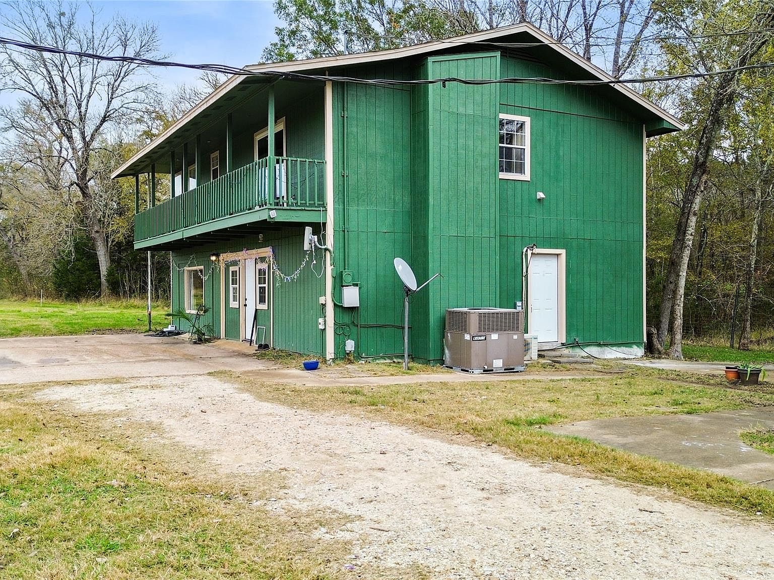 154 Possum Walk Loop Huntsville, TX 77340 - Thumbnail 3