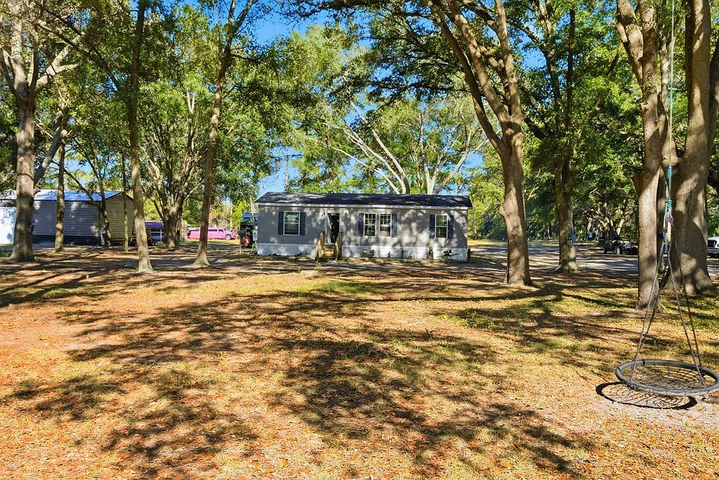 4506 NW 10th St Bell, FL 32619 - Thumbnail 3