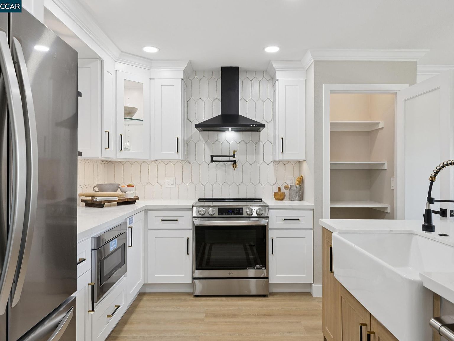 2101 Golden Rain Rd APT 14 Walnut Creek, CA 94595 - Thumbnail 3