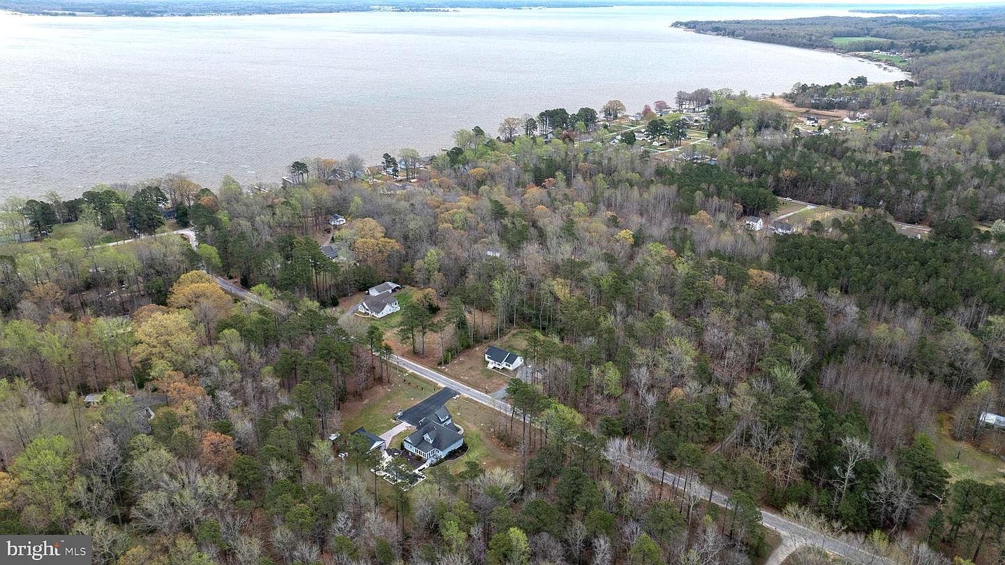 300 River Oaks Rd Center Cross, VA 22437 - Thumbnail 3