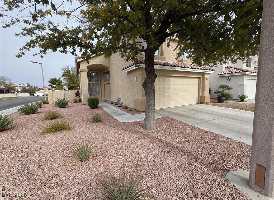 9312 Magic Flower Ave Las Vegas, NV 89134 - Thumbnail 3