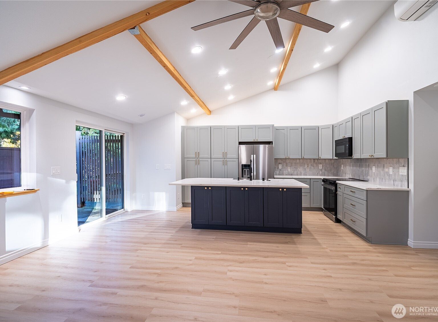 2802 Garden Ct APT A Steilacoom, WA 98388 - Thumbnail 3