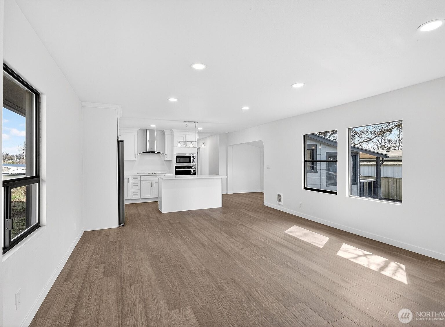 6931 S Tyler St Tacoma, WA 98409 - Thumbnail 3