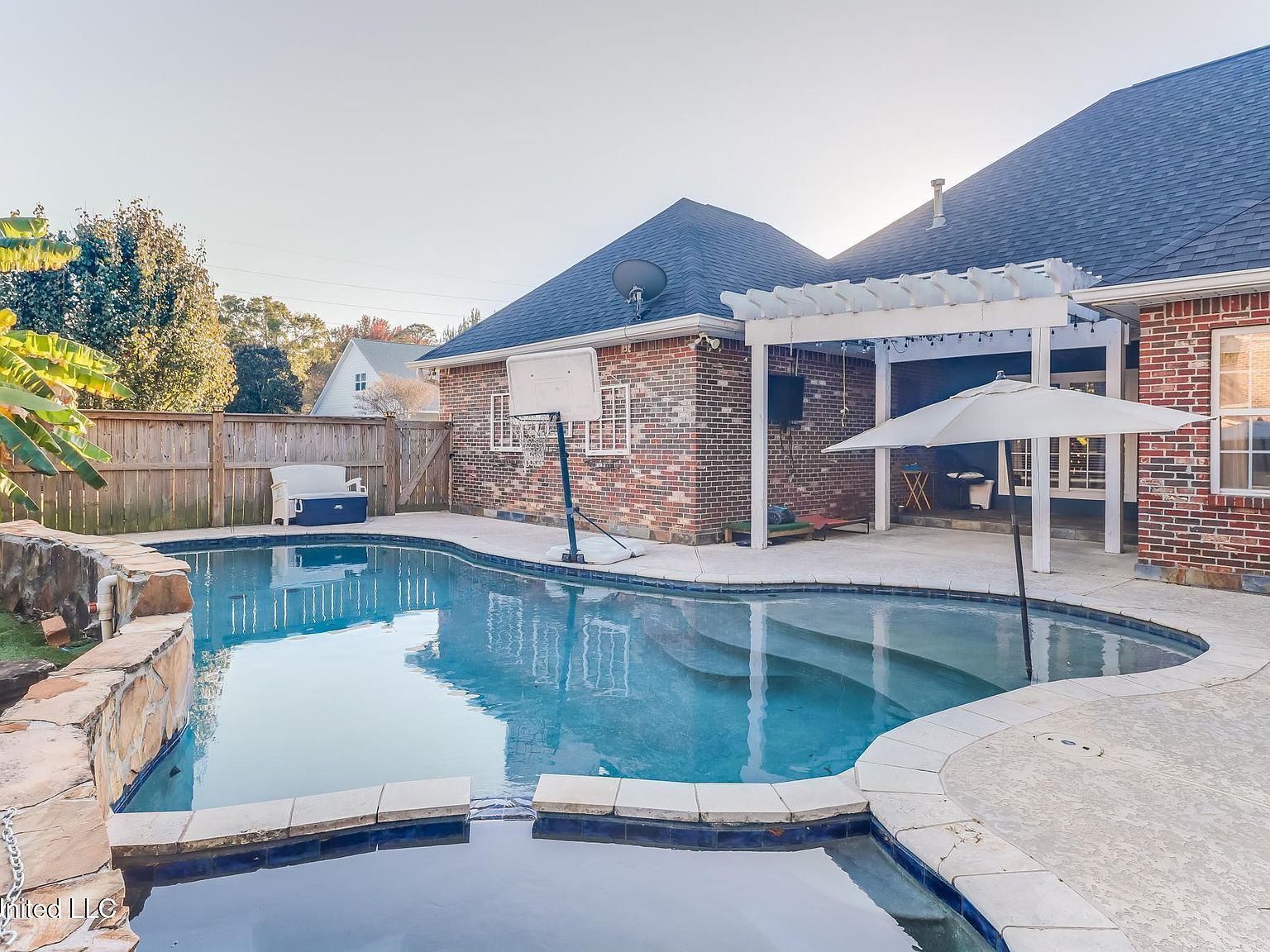 2466 Provence Pl Biloxi, MS 39531 - Thumbnail 3