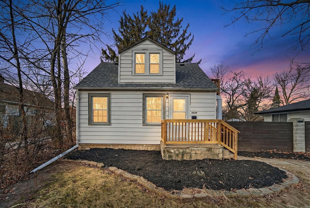 8630 W Lancaster Ave Milwaukee, WI 53225 - Thumbnail 3