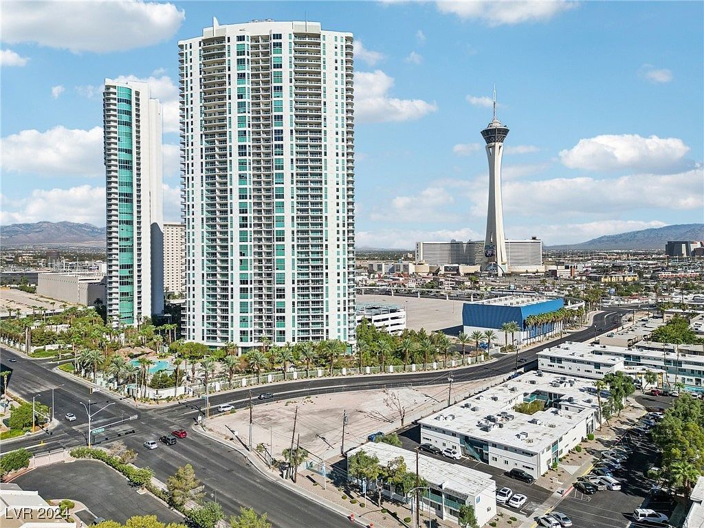 322 Karen Ave UNIT 206 Las Vegas, NV 89109 - Thumbnail 3