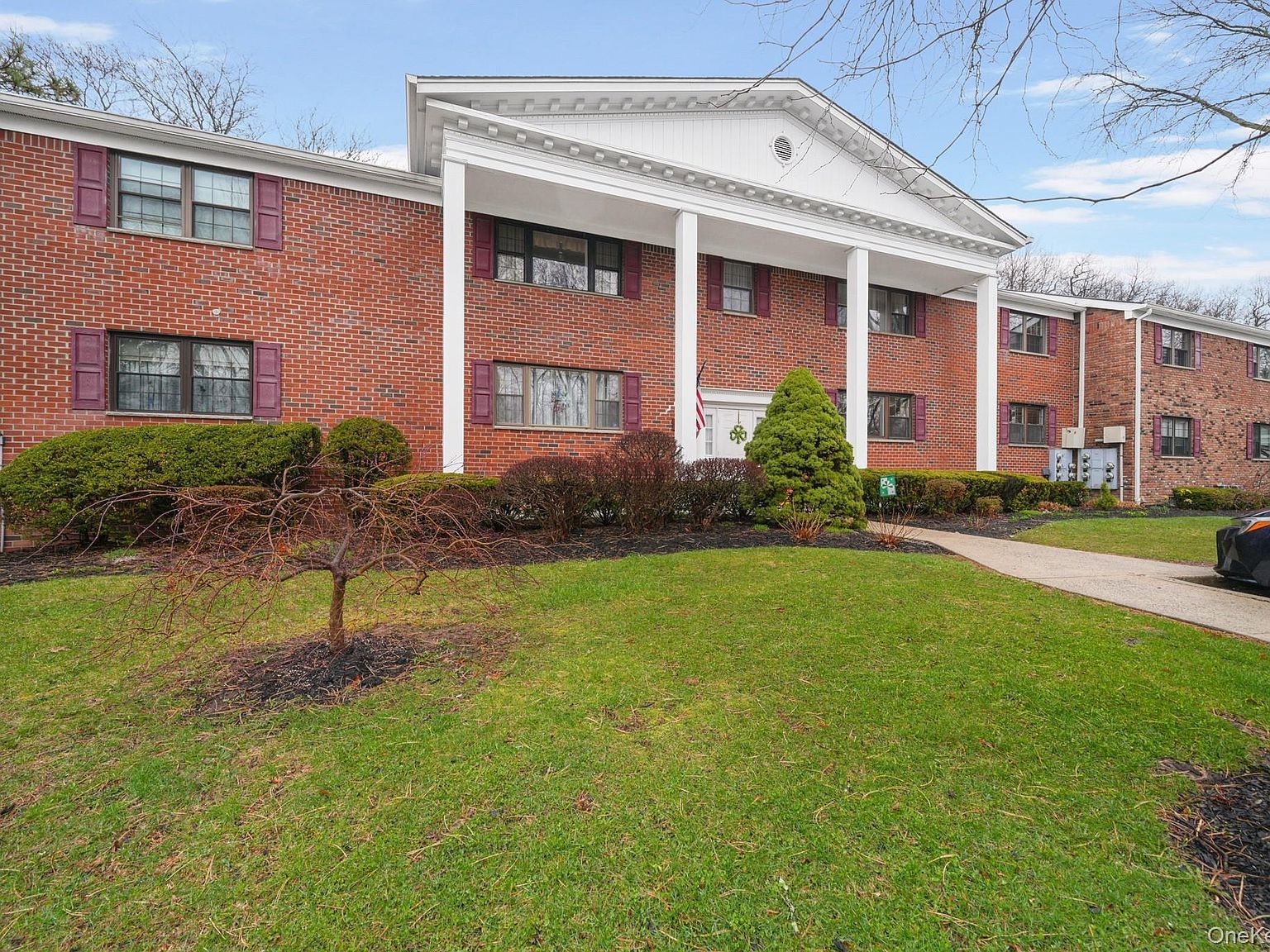 422 Somerset Dr APT B Pearl River, NY 10965 - Thumbnail 3