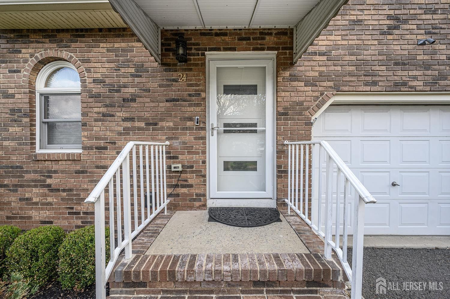 675 Raritan Rd APT 24 Clark, NJ 07066 - Thumbnail 3