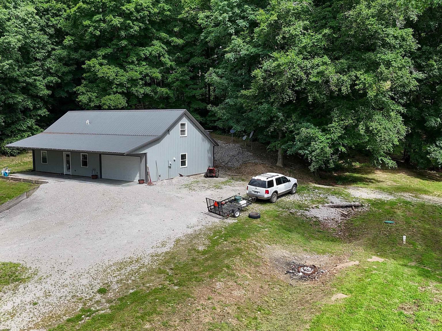 10422 E State Road 70 Evanston, IN 47531 - Thumbnail 3