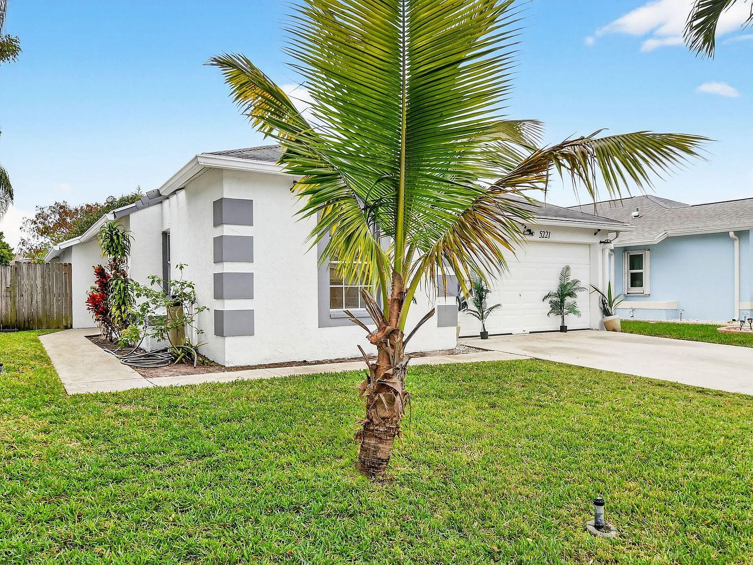 5221 Arbor Glen Cir Lake Worth, FL 33463 - Thumbnail 3