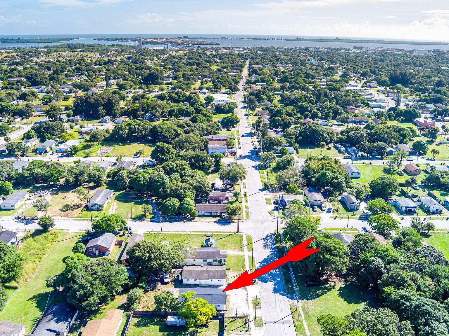 2108 Avenue E Fort Pierce, FL 34950 - Thumbnail 3