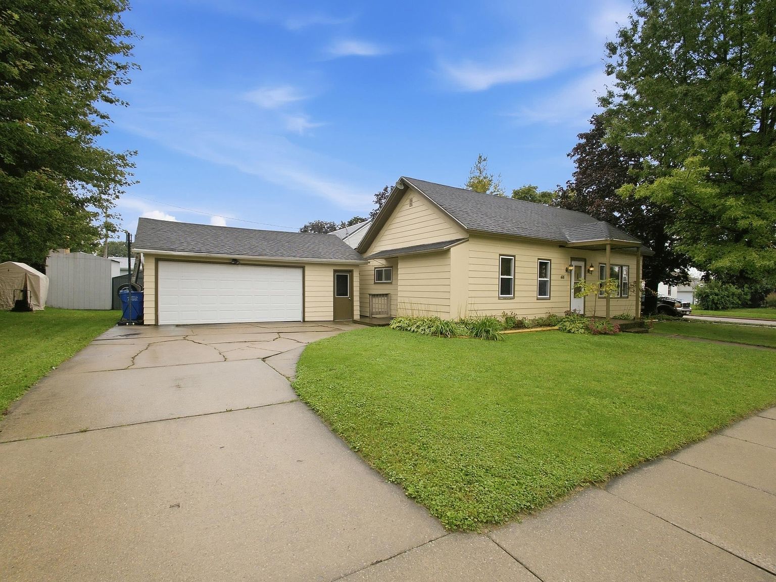 416 W Florence St Cambria, WI 53923 - Thumbnail 3