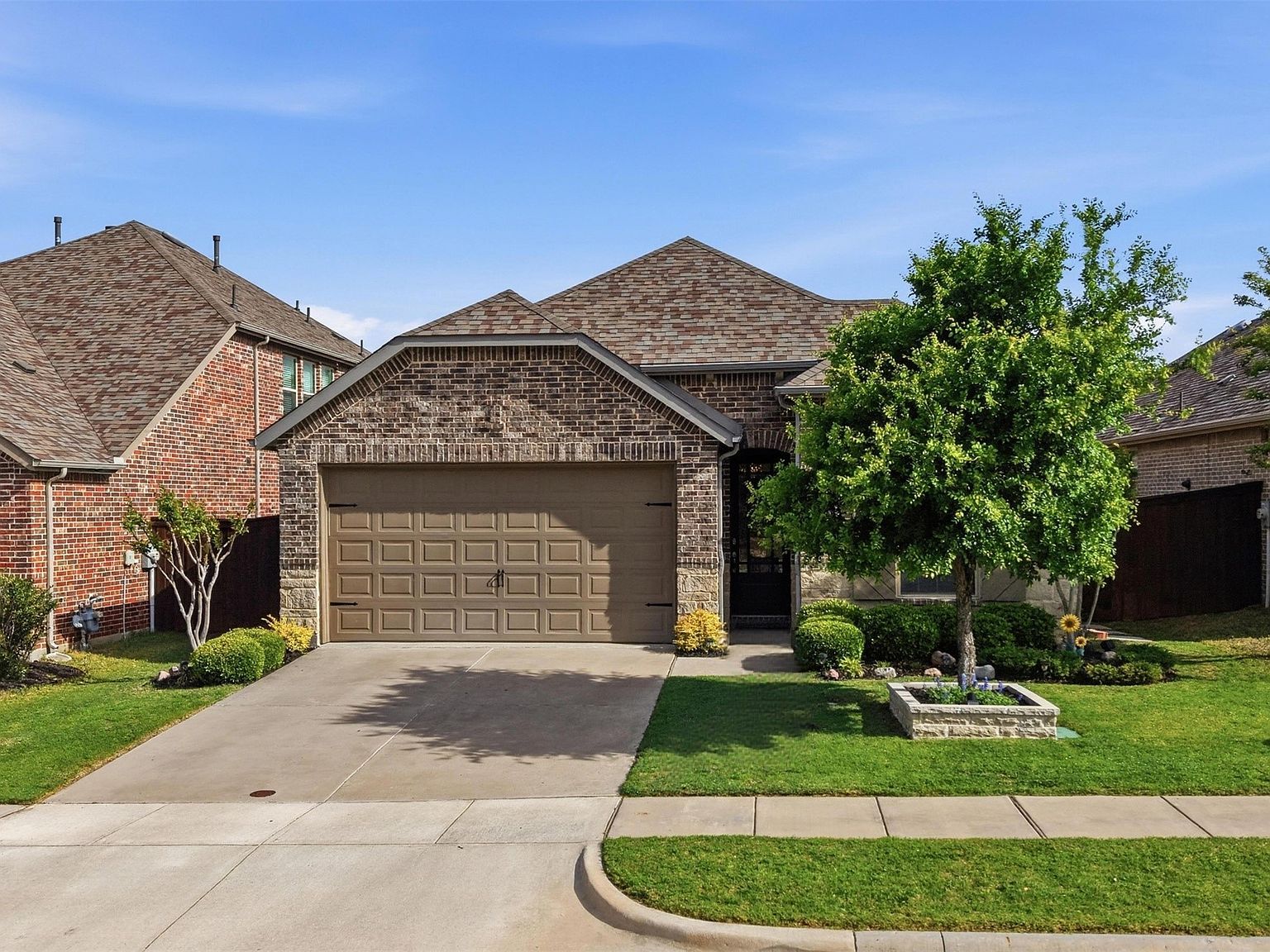 1225 Shire Dr Aubrey, TX 76227 - Thumbnail 3