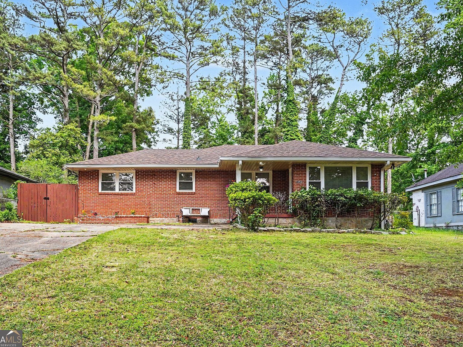 1950 Glendale Dr Decatur, GA 30032 - Thumbnail 3