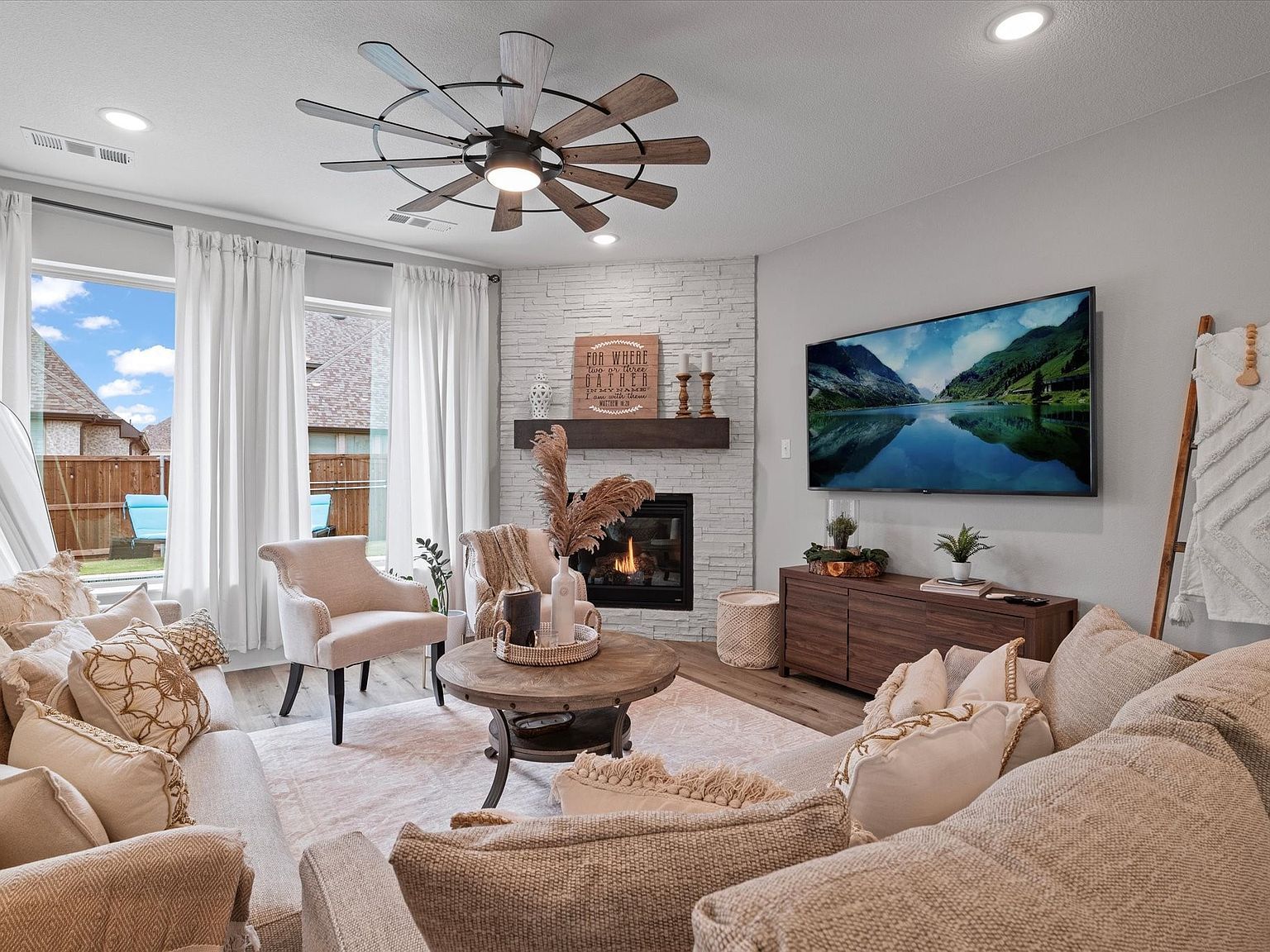 4113 Gainesway Ln Aubrey, TX 76227 - Thumbnail 3