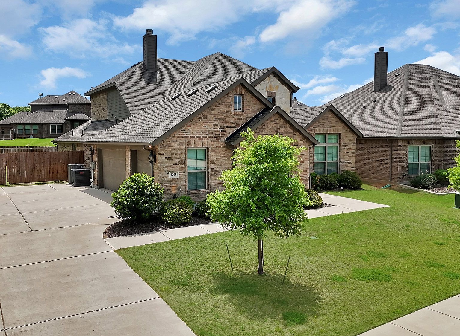 1905 Silver Falls Dr Burleson, TX 76028 - Thumbnail 3