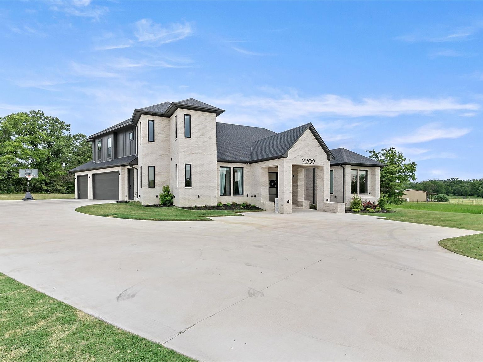 2209 Joe Will Dr College Station, TX 77845 - Thumbnail 3