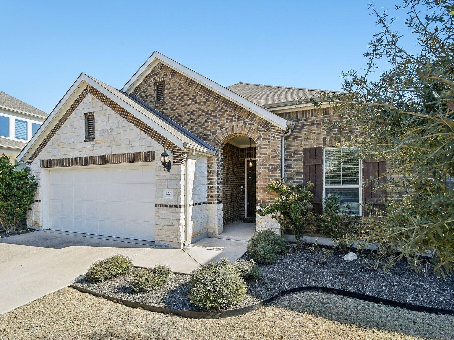 127 Firethorn Dr Buda, TX 78610 - Thumbnail 3