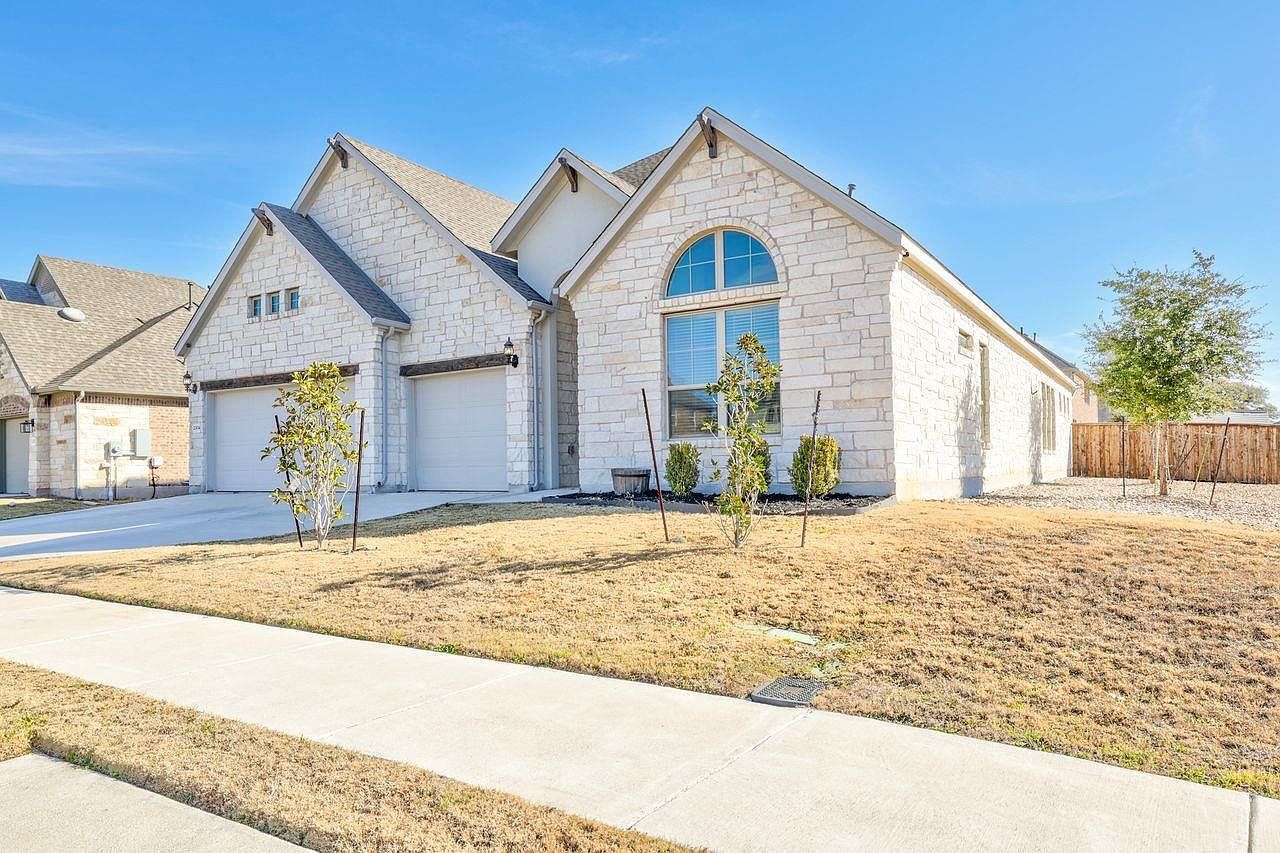 2304 Pack Iron Pass Leander, TX 78641 - Thumbnail 3