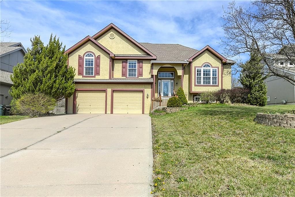 712 Rock Creek Dr Lansing, KS 66043 - Thumbnail 3