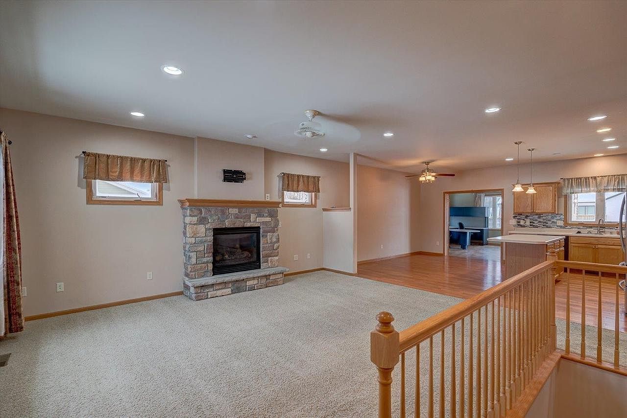 705 Prairie Ln Mazomanie, WI 53560 - Thumbnail 3