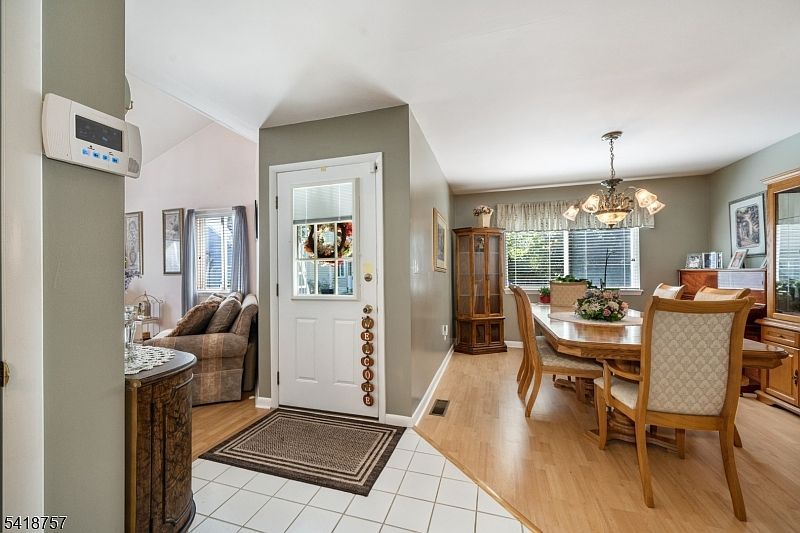 10 Wind Meadow Trl Hamburg, NJ 07419 - Thumbnail 3