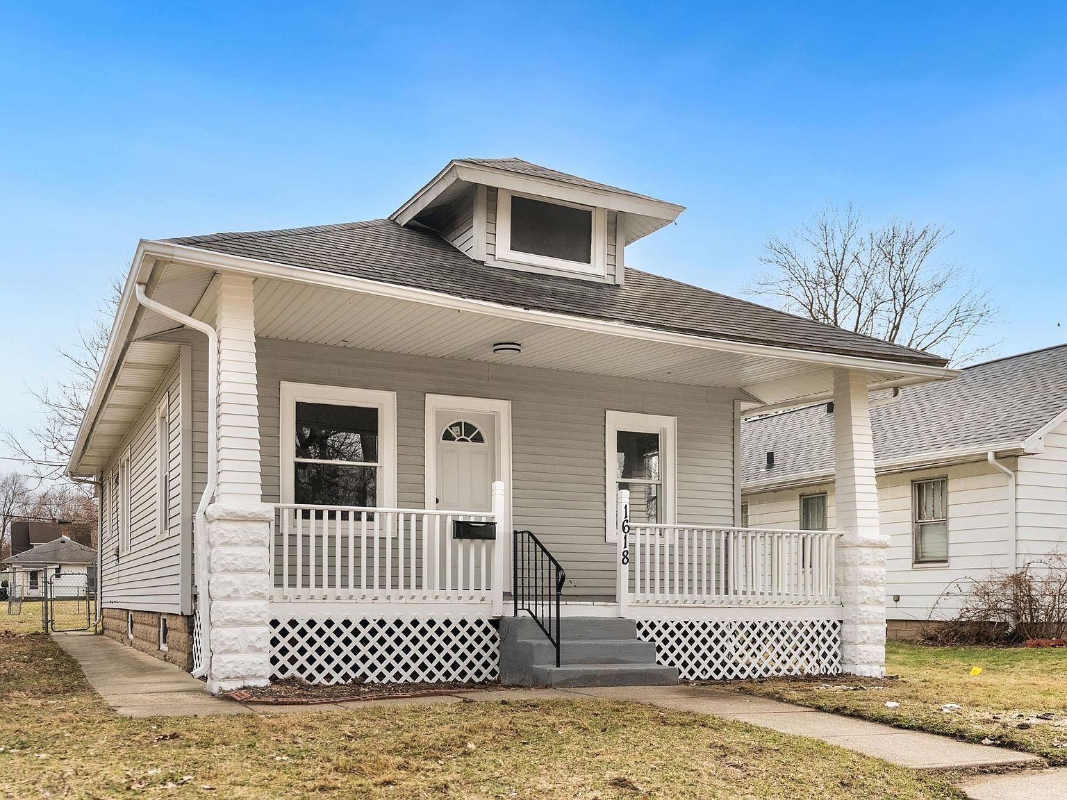 1618 E Dayton St South Bend, IN 46613 - Thumbnail 3