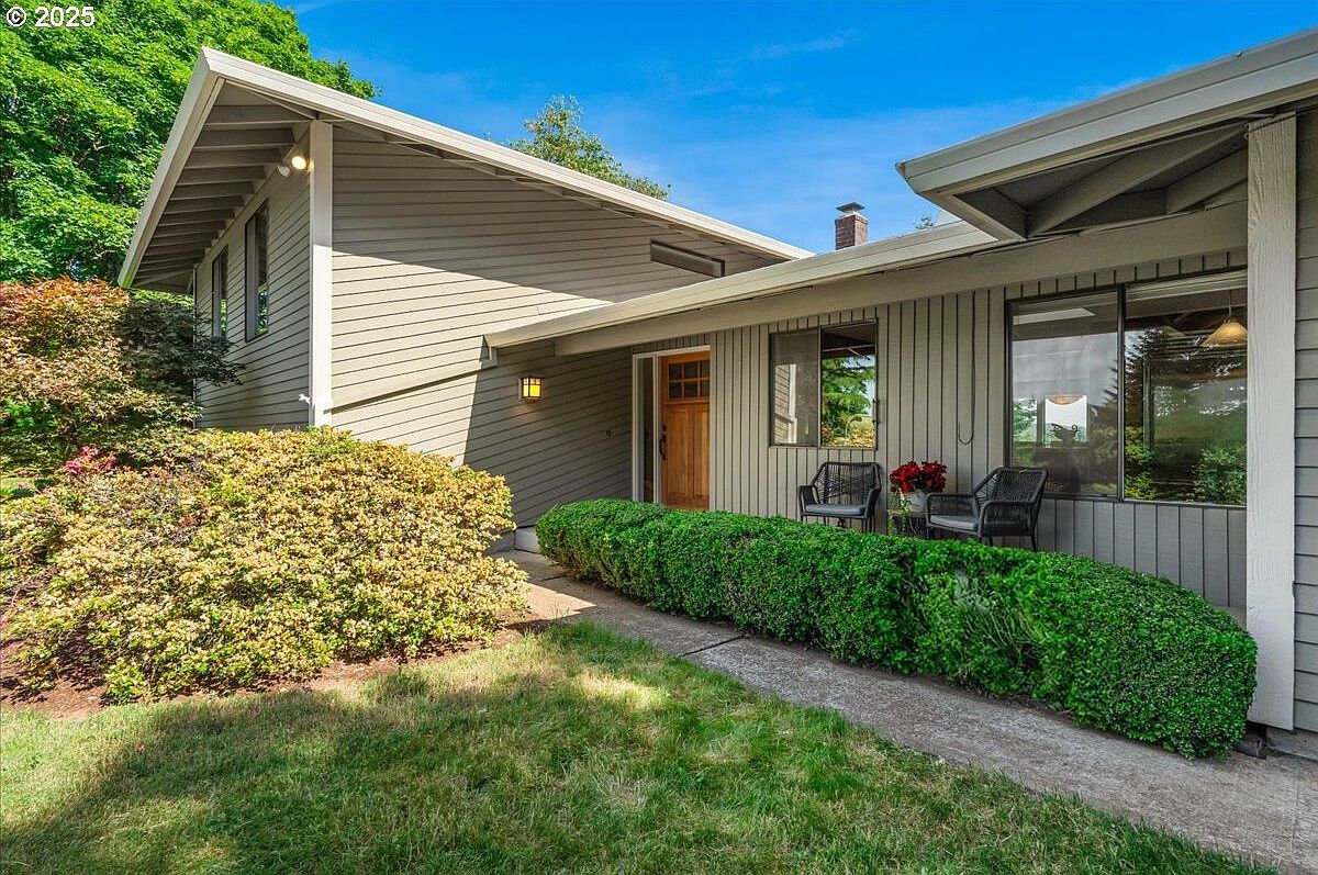 31430 NE Canter Ln Sherwood, OR 97140 - Thumbnail 3