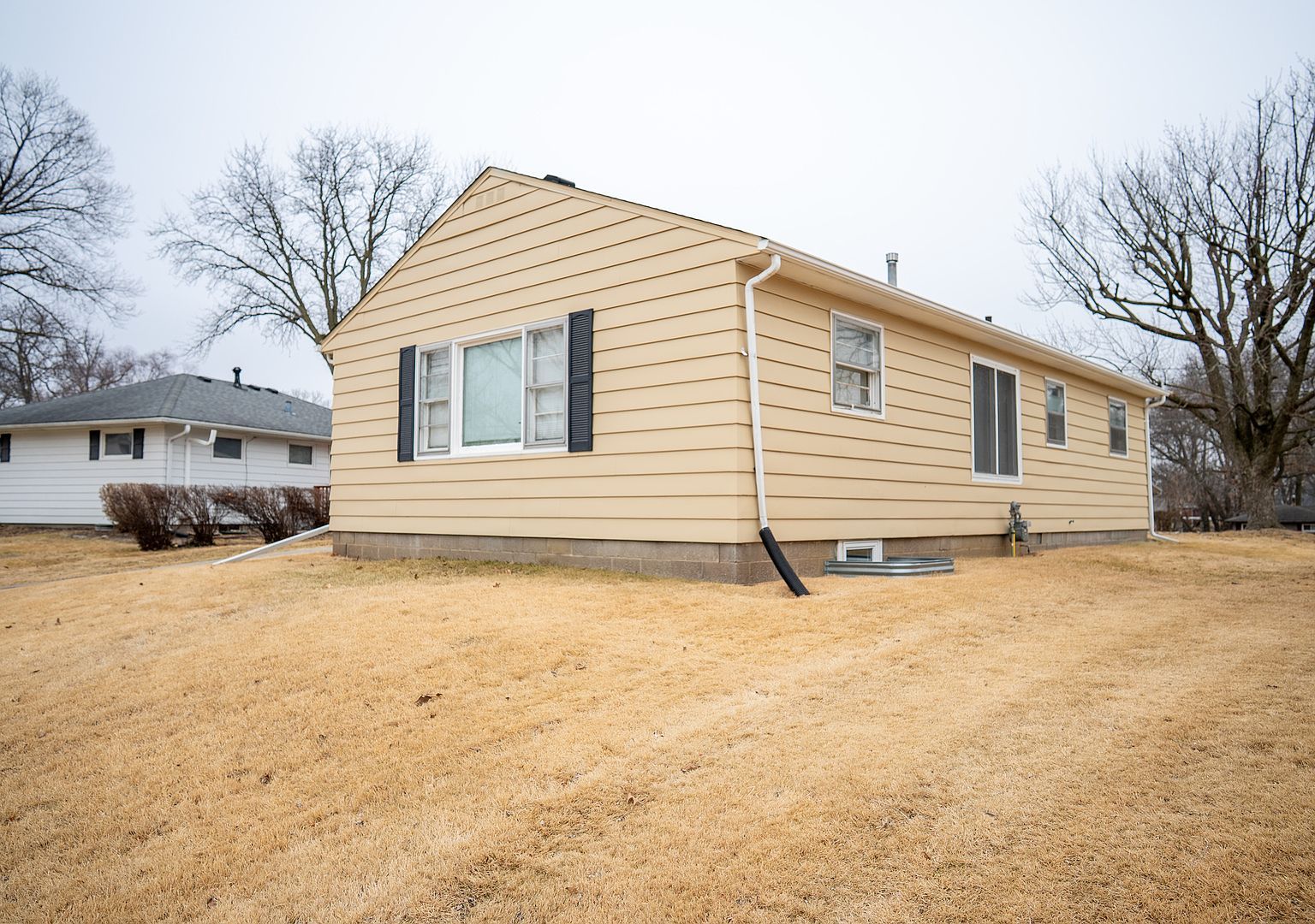 2550 26th St Rock Island, IL 61201 - Thumbnail 3