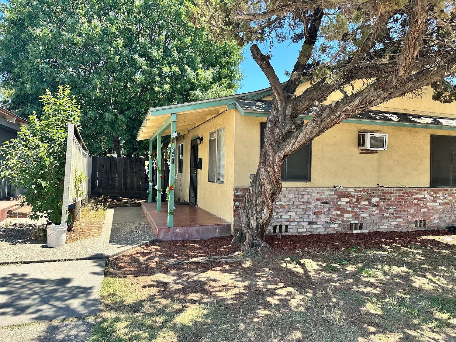 821 Colorado Ave Modesto, CA 95351 - Thumbnail 3