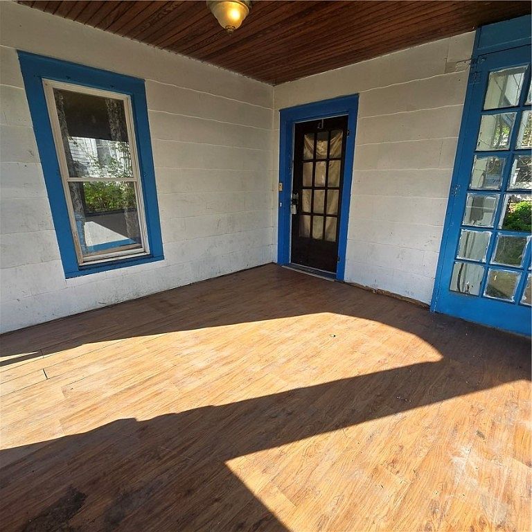 403 Grove St Elmira, NY 14905 - Thumbnail 3