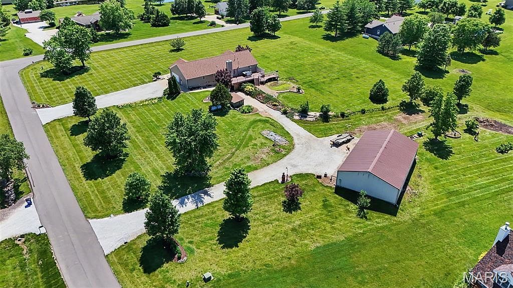 151 Plantation Dr Troy, MO 63379 - Thumbnail 3