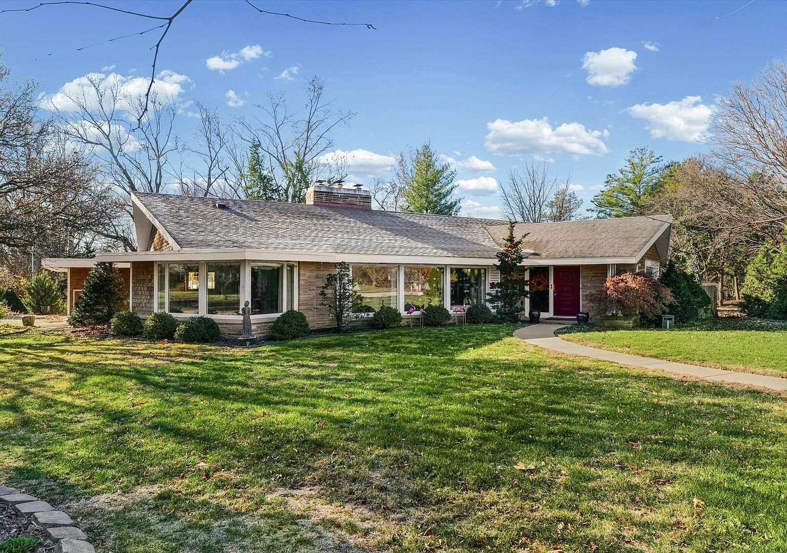 22 Greencroft Dr Champaign, IL 61821 - Thumbnail 3