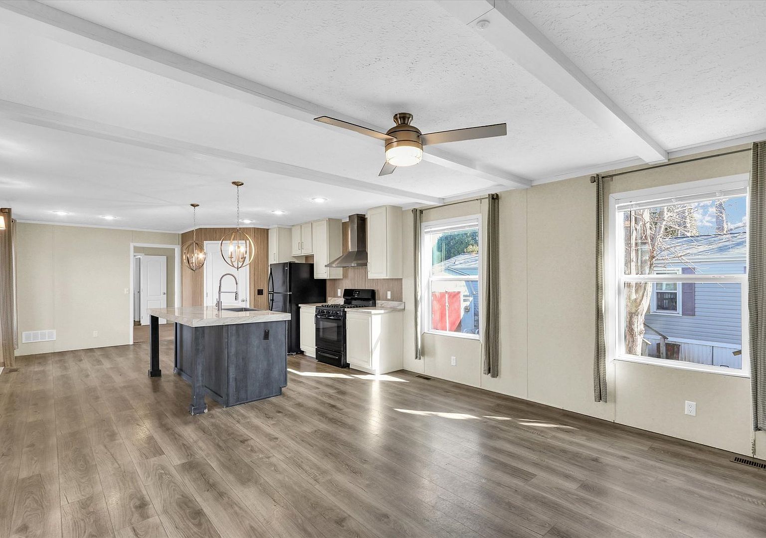 1205 Wedgewood Dr Rantoul, IL 61866 - Thumbnail 3