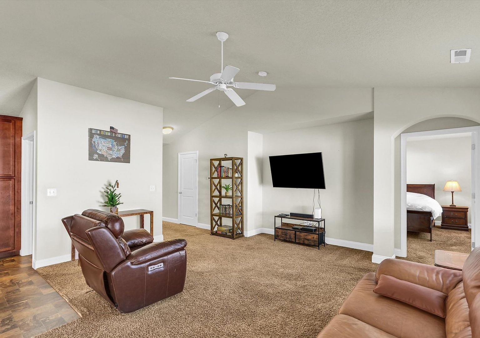 3207 Stanley Ln Champaign, IL 61822 - Thumbnail 3