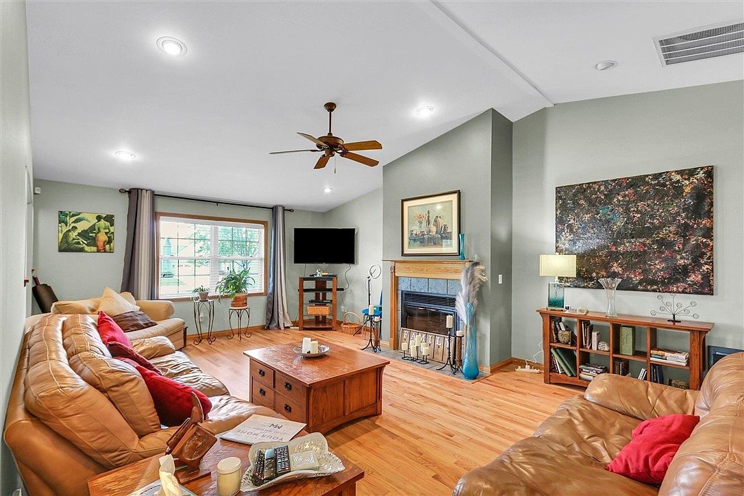 3110 Ridge Park Rd Urbana, IL 61802 - Thumbnail 3