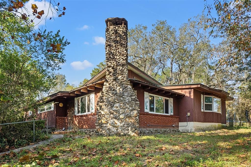 4877 Merlin Cir Dade City, FL 33523 - Thumbnail 3